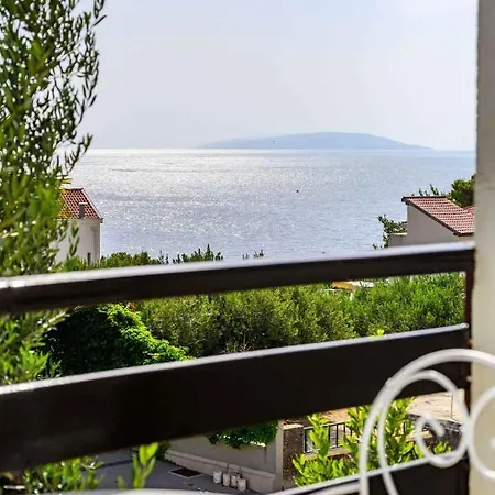 Lägenhet In - Makarska Riviera 43536 Gradac (Split-Dalmatia)